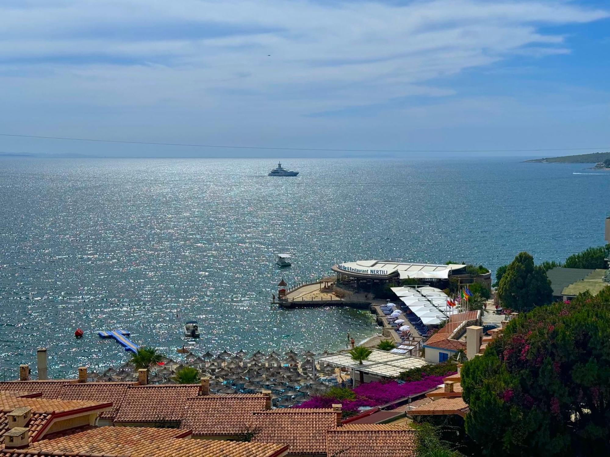 Picco Luxury Apartment, Bougainville Bay * Sarande